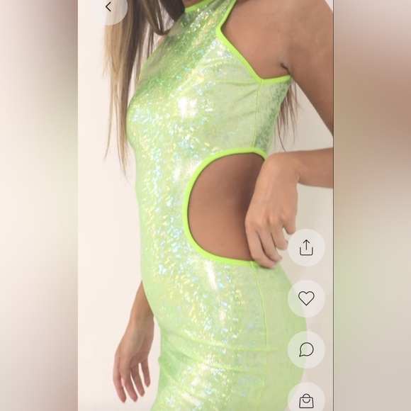 Lucy in the Sky - Metallic green festival cutout dress. Size Medium - Picture 3 of 3